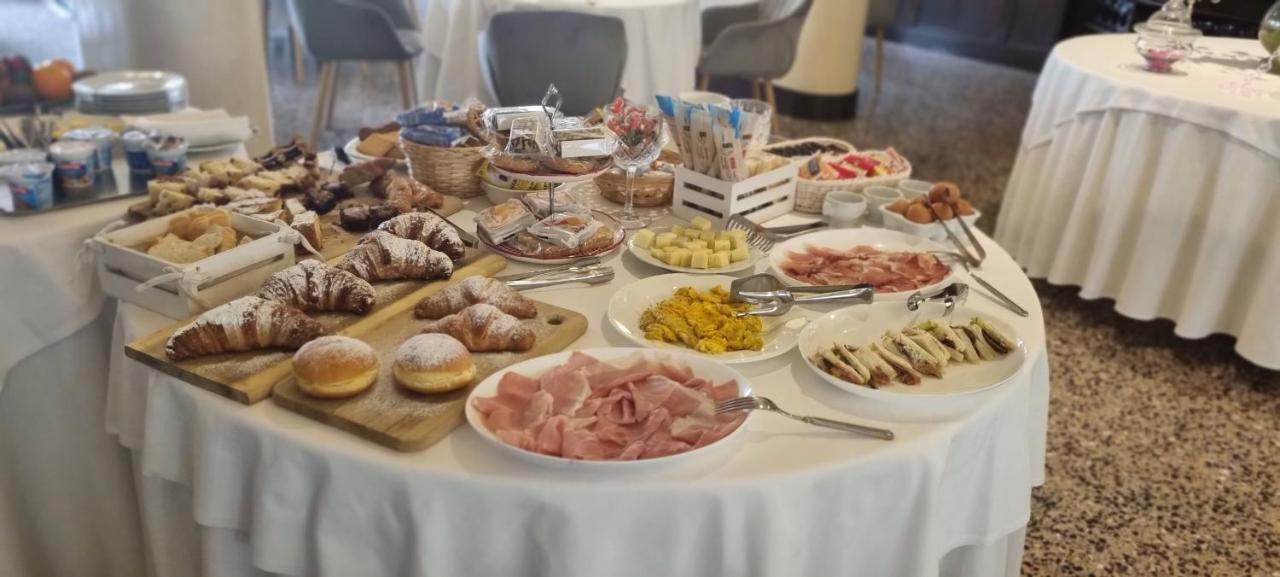 Hotel Villa Regina Margherita Rovigo Kültér fotó